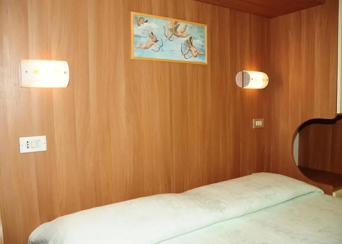 Valentino Hotell Pinarella