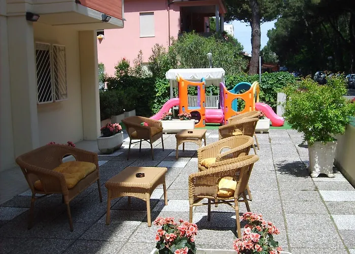 Valentino Hotell Pinarella